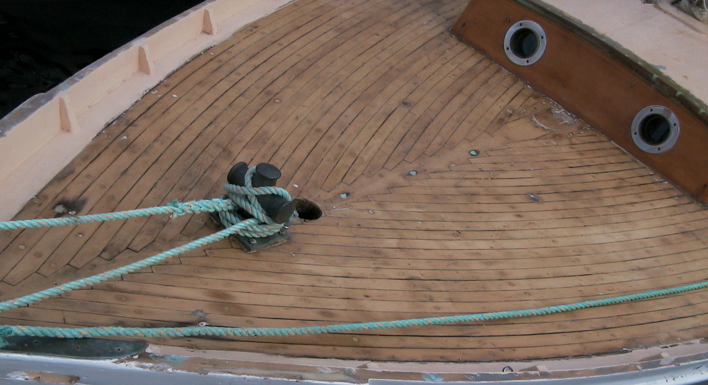 Foredeck-stripped